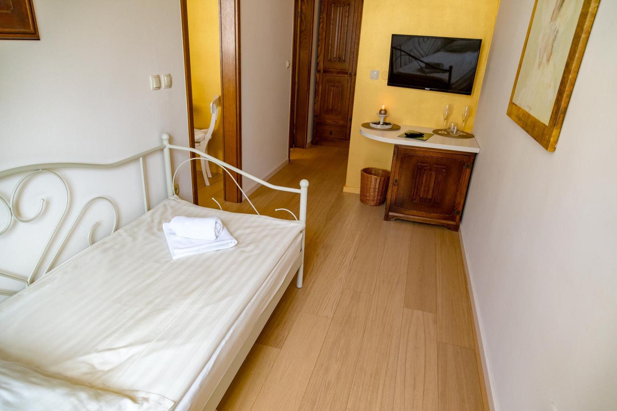Splavar Rooms Brezice Bagian luar foto
